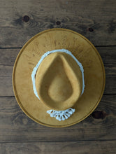 Load image into Gallery viewer, Seraphena