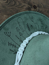 Load image into Gallery viewer, Seraphena