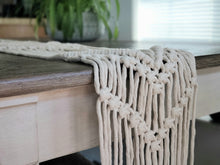 Load image into Gallery viewer, Gunnison Runner