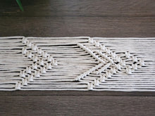 Load image into Gallery viewer, Gunnison Runner