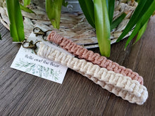 Load image into Gallery viewer, Wristlet Keychain