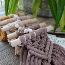 Load image into Gallery viewer, Oil Diffuser Guest Gift